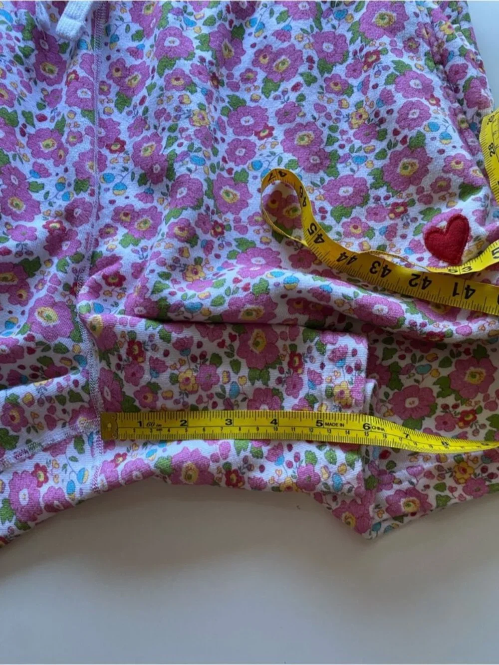 Preloved Floral Sweat Shorts XL Pink Heart Embroidered Made in Canada Coquette